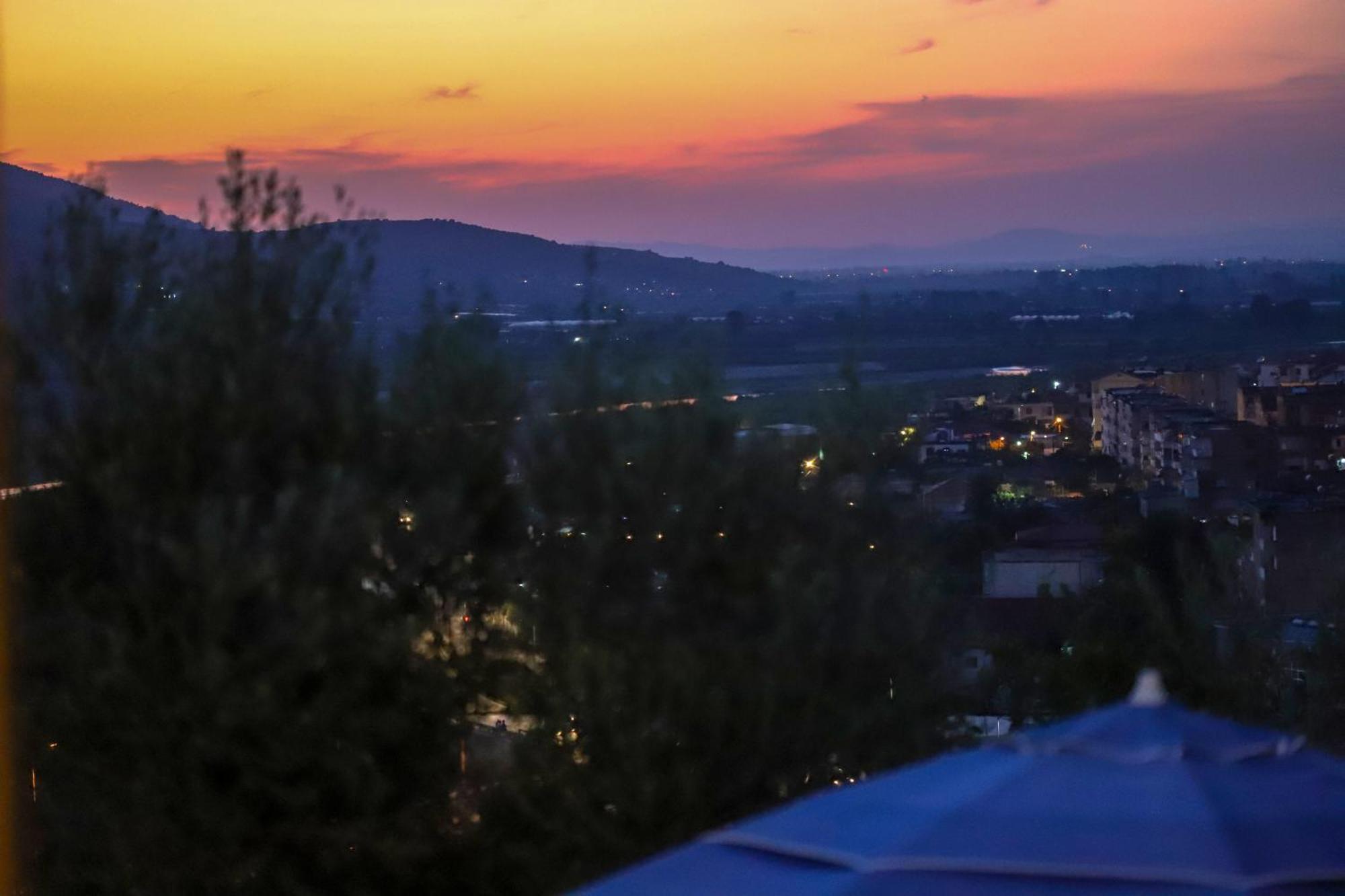 Gasthaus Bujtina Musta Berat Exterior foto